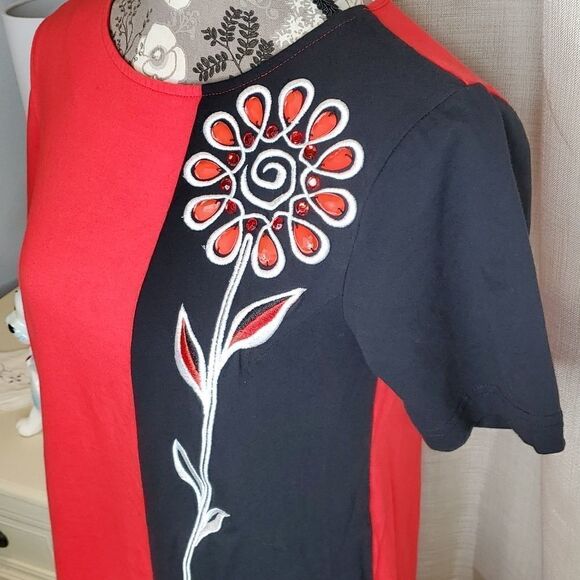 Bob Mackie Black & Red Colorblock Beaded Flower Blouse,  Sz XS - Picture 1 of 8